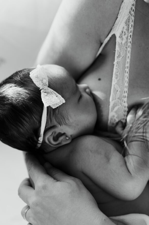 breastfeeding benefits UAE, breastfeeding for newborns, immune system in infants, cognitive development in babies, breastfeeding and chronic disease prevention, Medcare 360 breastfeeding, infant nutrition UAE, exclusive breastfeeding guidelines.